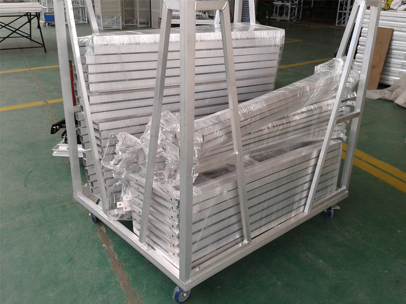 Tranporting Fence and Crowd Barrier Systems (4).jpg